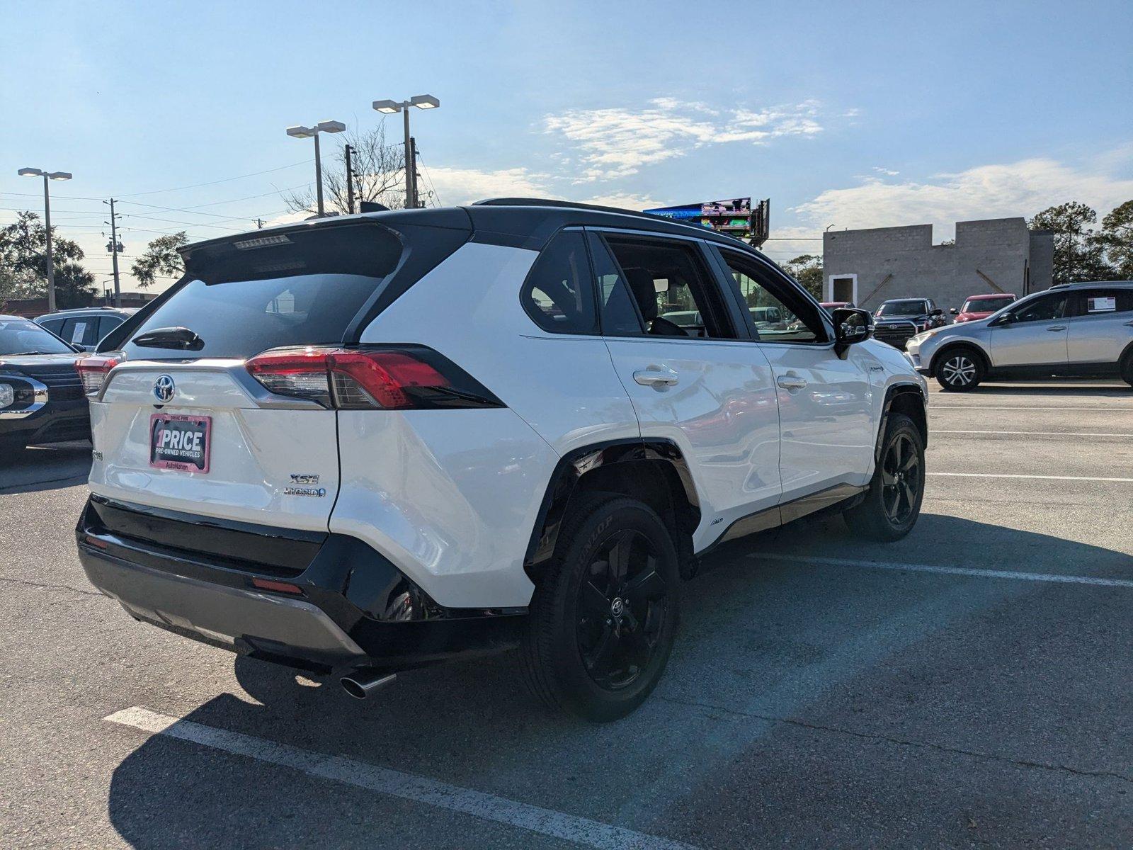 2021 Toyota RAV4 Vehicle Photo in Winter Park, FL 32792