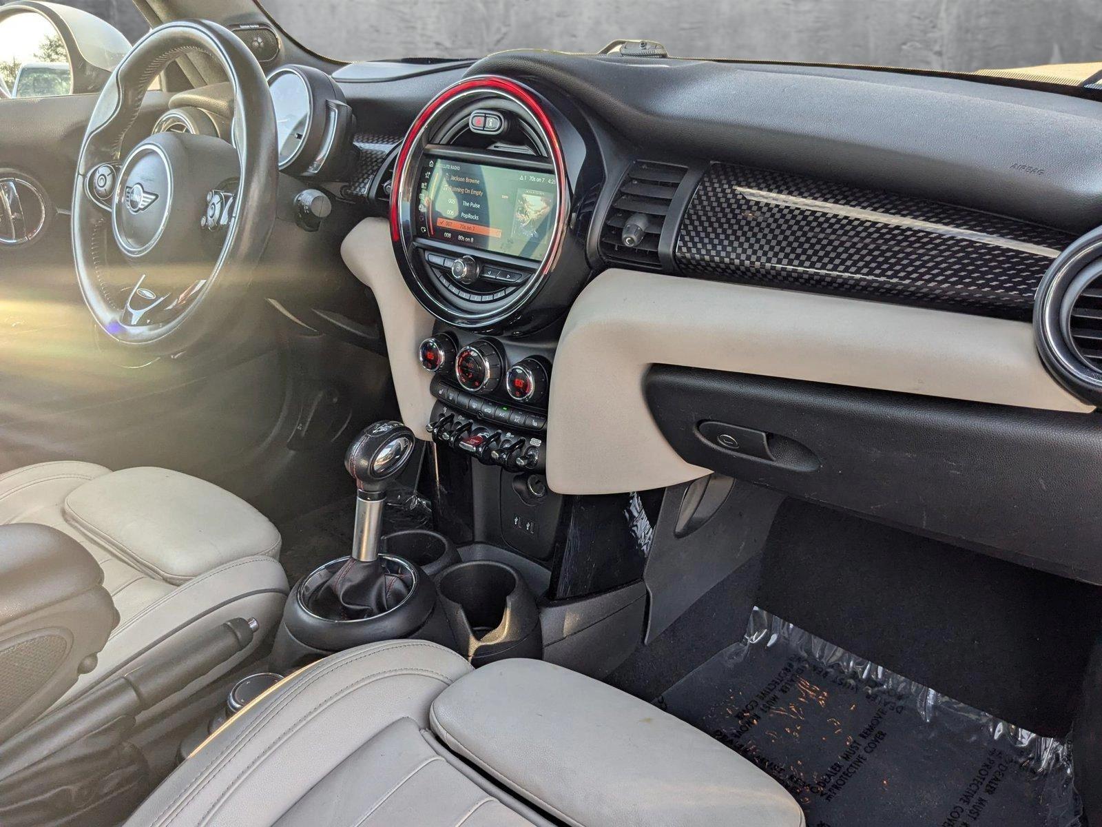 2019 MINI Cooper S Convertible Vehicle Photo in St. Petersburg, FL 33713