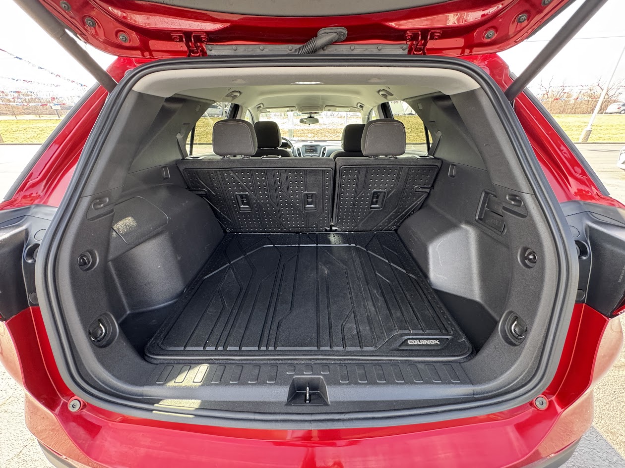 2022 Chevrolet Equinox Vehicle Photo in BOONVILLE, IN 47601-9633