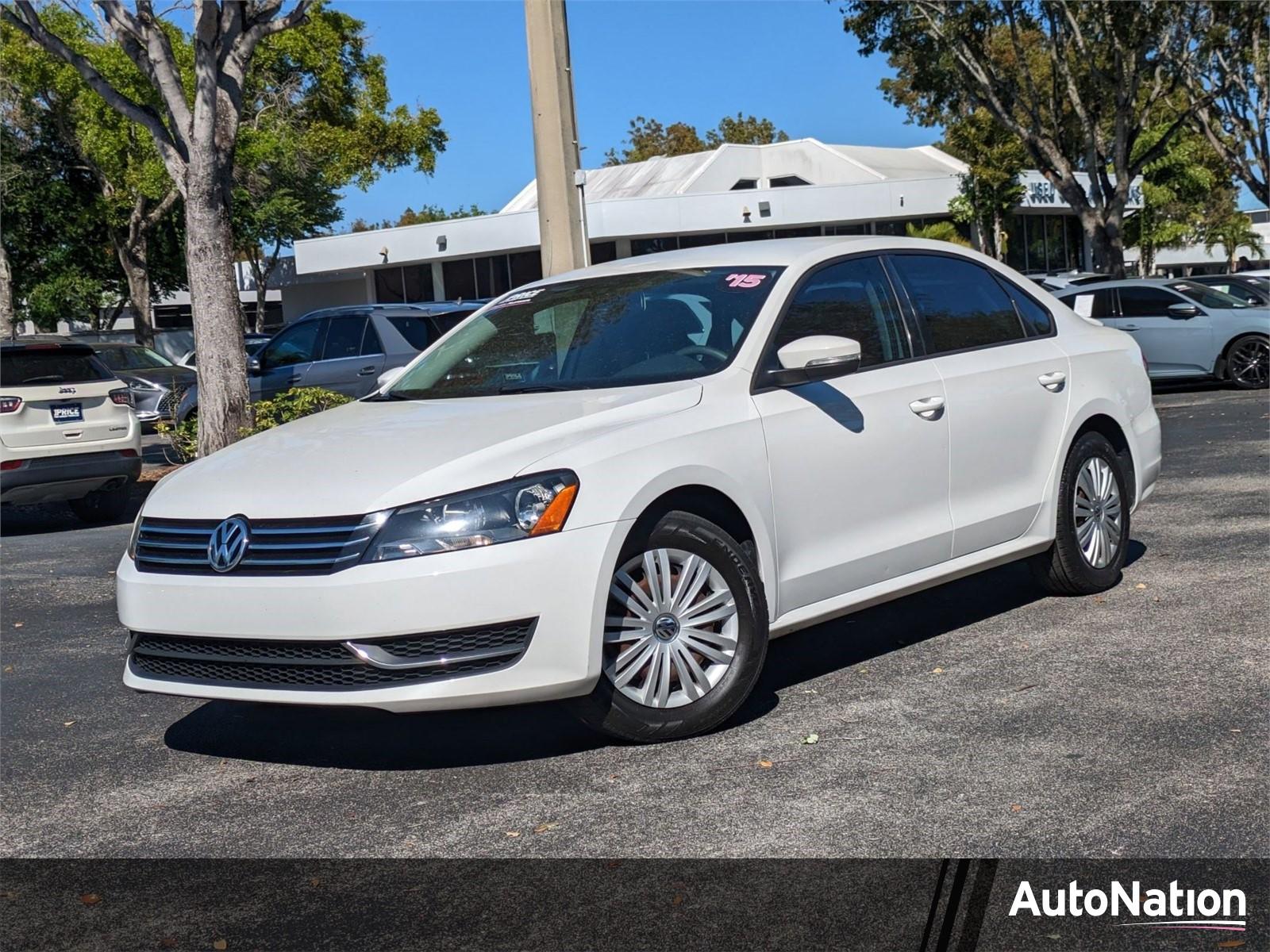 2015 Volkswagen Passat Vehicle Photo in GREENACRES, FL 33463-3207