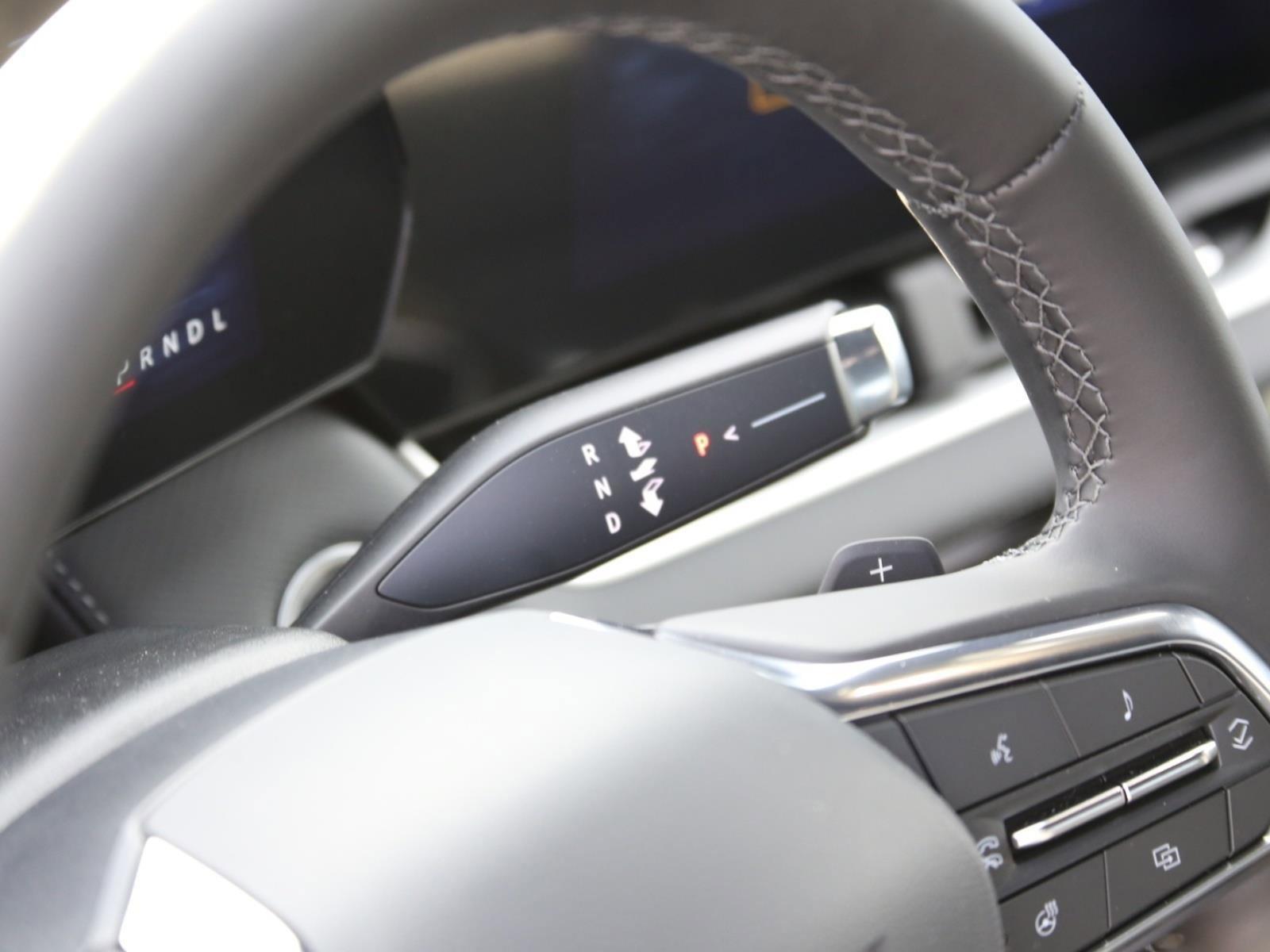 2025 Chevrolet Equinox Vehicle Photo in LOS ANGELES, CA 90007-3794