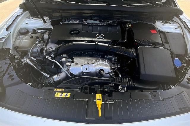 2023 Mercedes-Benz GLB Vehicle Photo in Houston, TX 77007