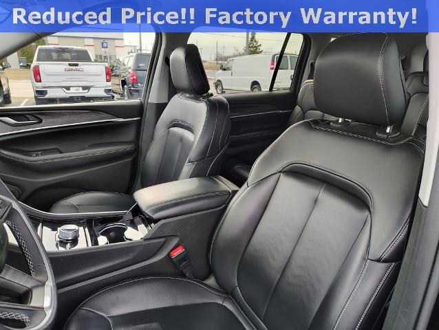 2023 Jeep Grand Cherokee L Vehicle Photo in GREEN BAY, WI 54304-5303