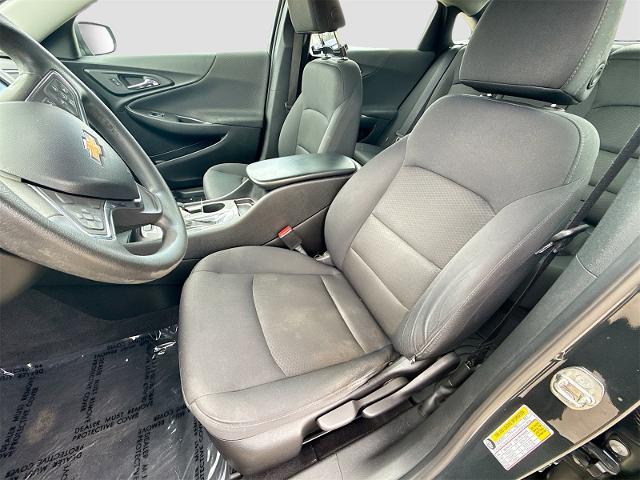 2017 Chevrolet Malibu Vehicle Photo in EVERETT, WA 98203-5662