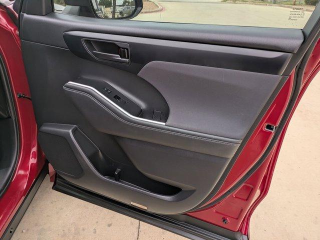 2021 Toyota Highlander Vehicle Photo in SELMA, TX 78154-1460