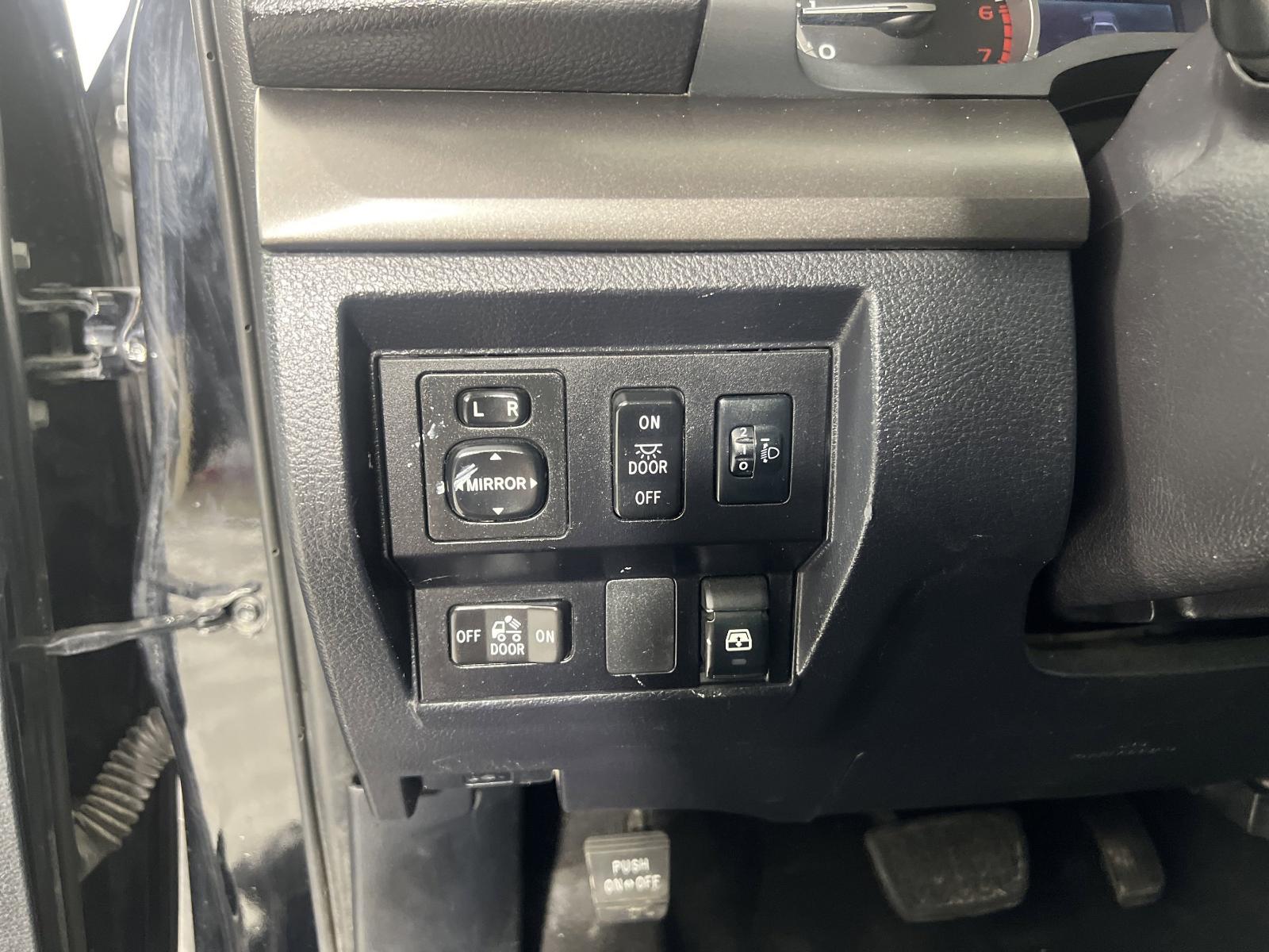 2017 Toyota Tundra 2WD Vehicle Photo in GEORGETOWN, TX 78626-7508