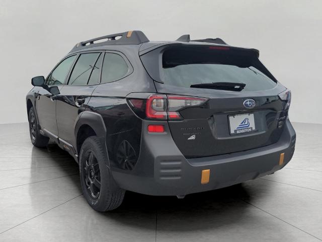 2025 Subaru Outback Vehicle Photo in Green Bay, WI 54304