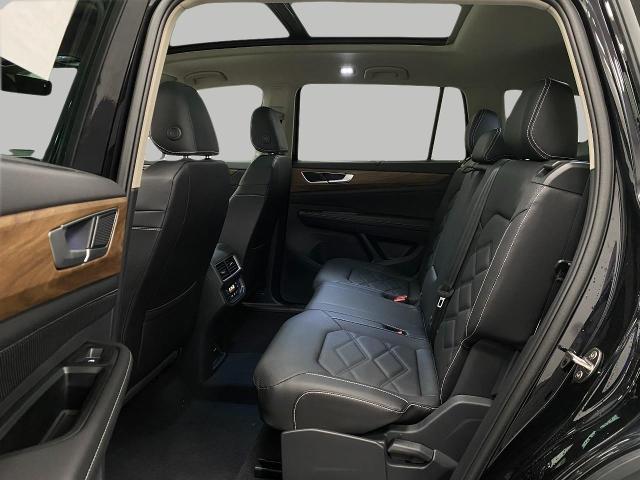 2025 Volkswagen Atlas Vehicle Photo in Appleton, WI 54913