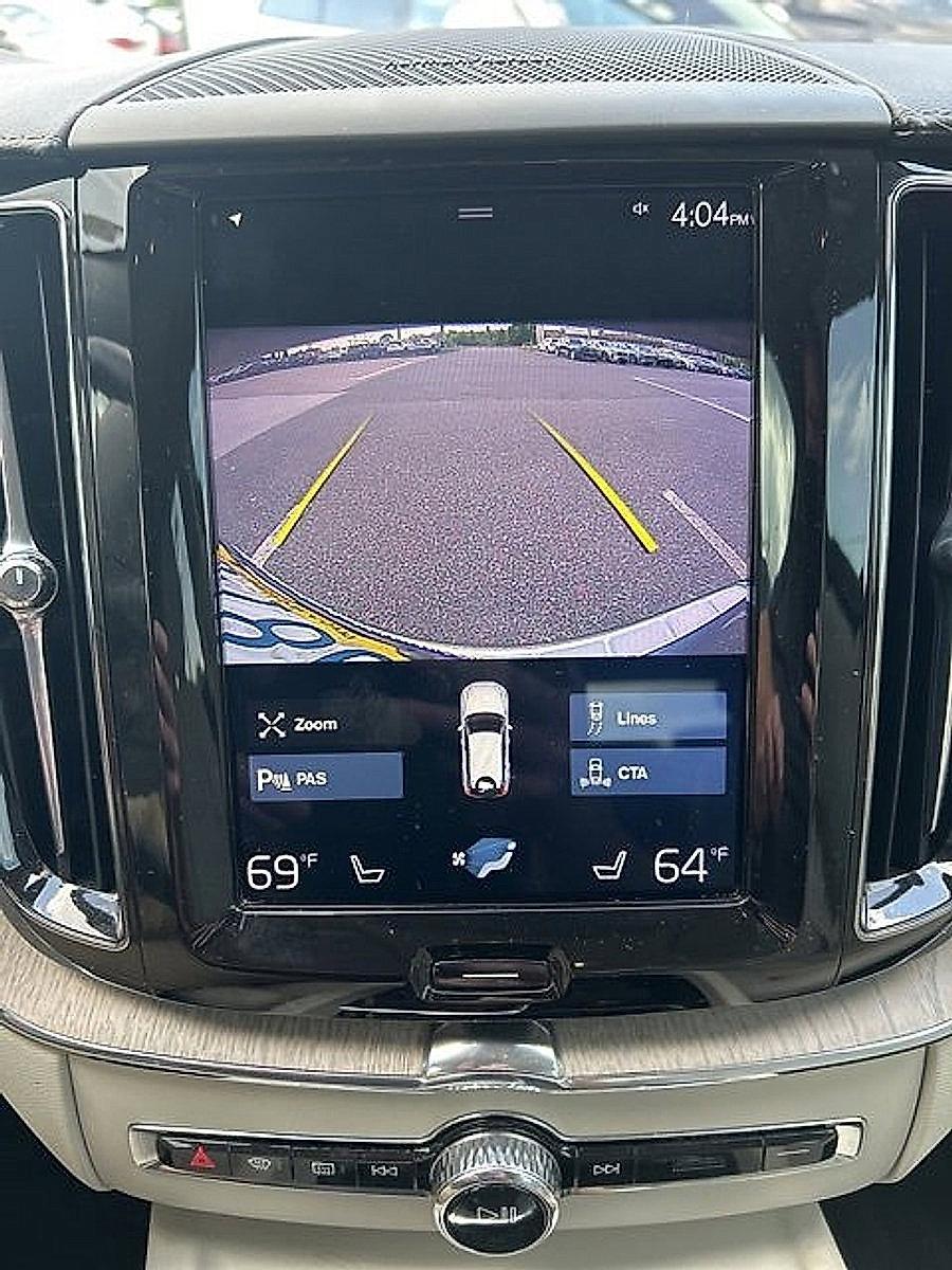 2020 Volvo XC60 Vehicle Photo in Trevose, PA 19053