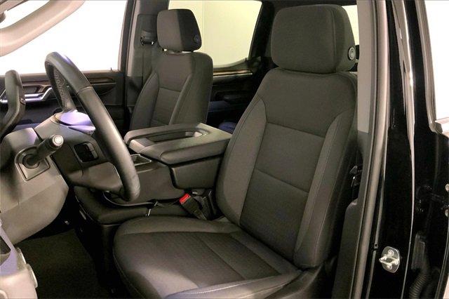 2023 Chevrolet Silverado 1500 Vehicle Photo in KANSAS CITY, MO 64114-4502