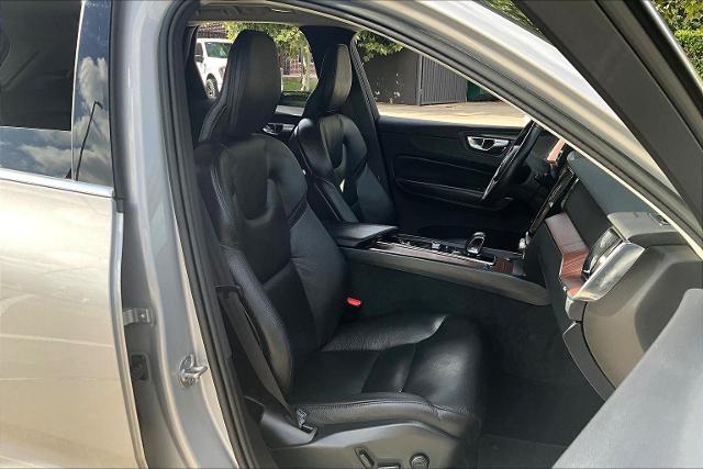 2023 Volvo XC60 Vehicle Photo in Houston, TX 77007