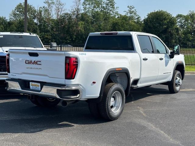 2024 GMC Sierra 3500 HD Vehicle Photo in COLUMBIA, MO 65203-3903