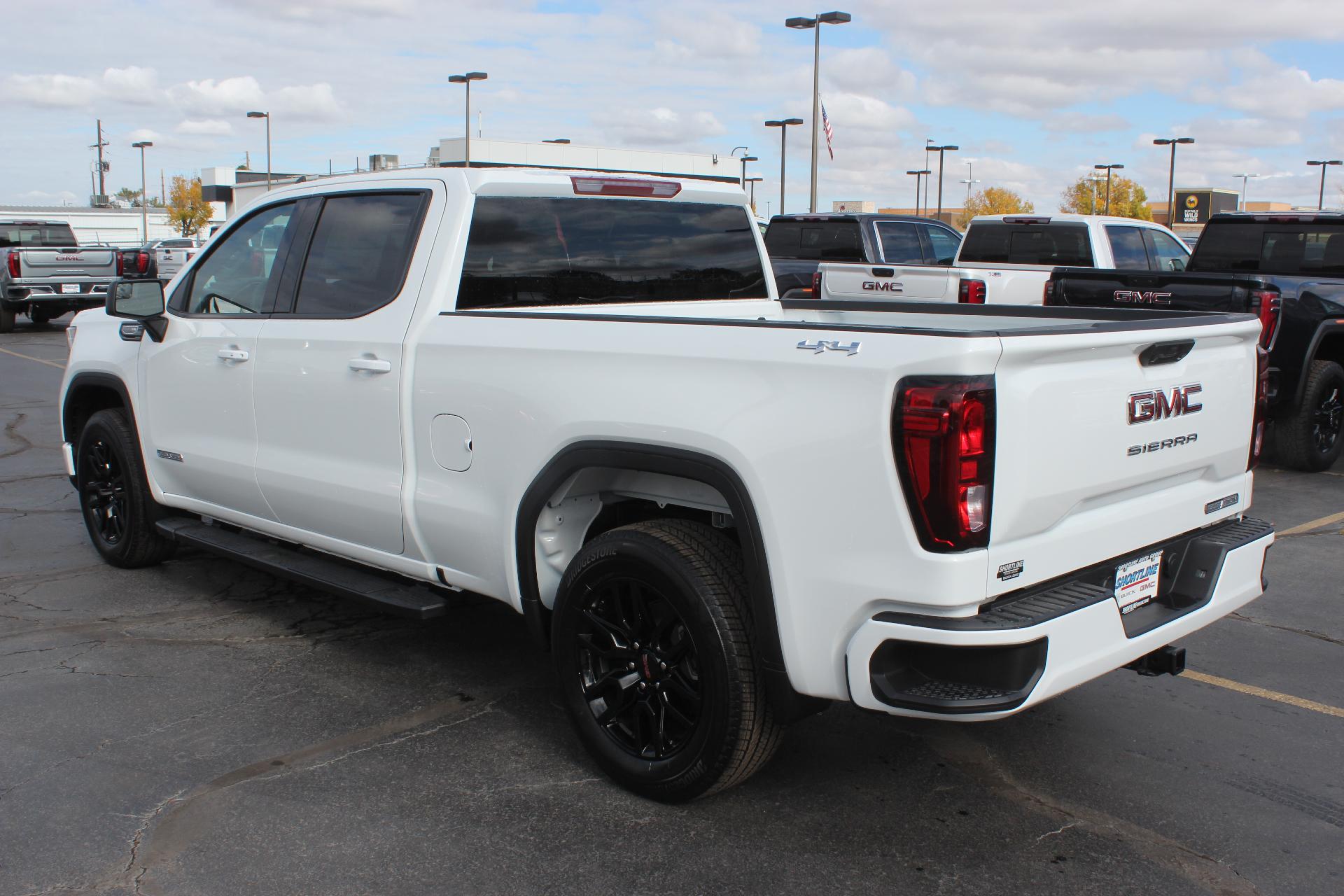 2025 GMC Sierra 1500 Vehicle Photo in AURORA, CO 80012-4011