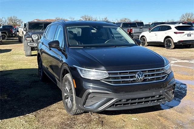 2023 Volkswagen Tiguan Vehicle Photo in ELK GROVE, CA 95757-8703