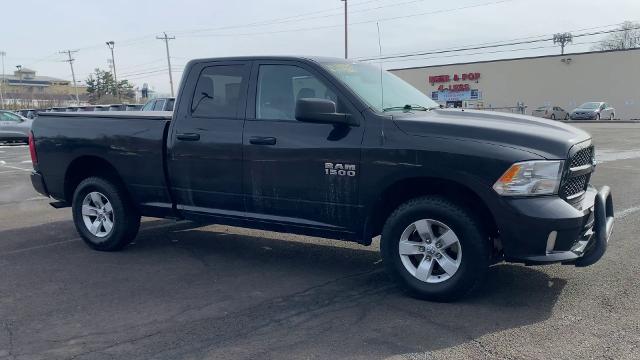 2016 Ram 1500 Vehicle Photo in MOON TOWNSHIP, PA 15108-2571