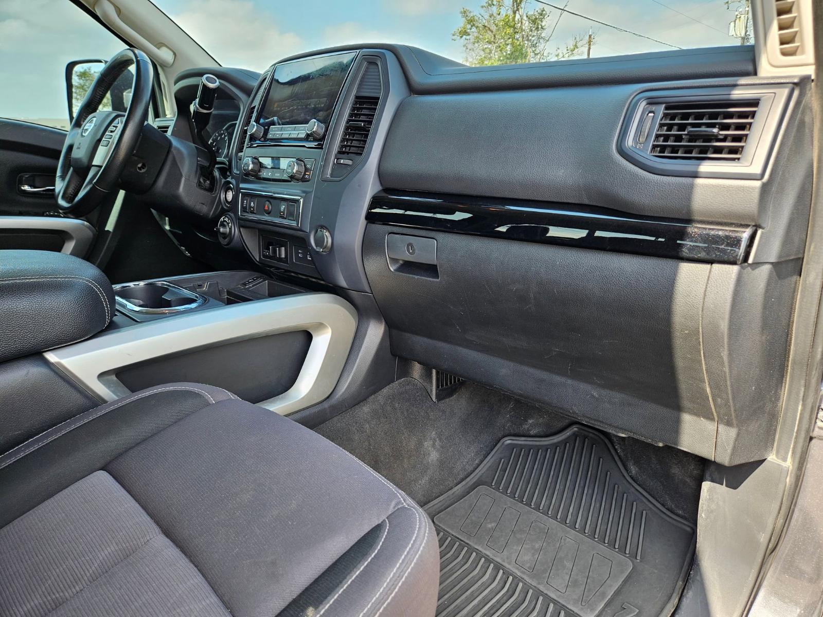 2022 Nissan Titan XD Vehicle Photo in Seguin, TX 78155