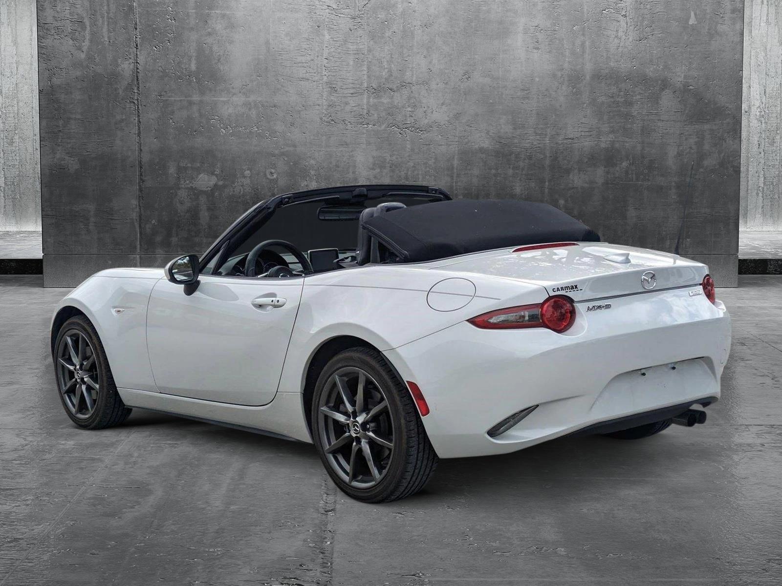 2016 Mazda MX-5 Miata Vehicle Photo in GREENACRES, FL 33463-3207