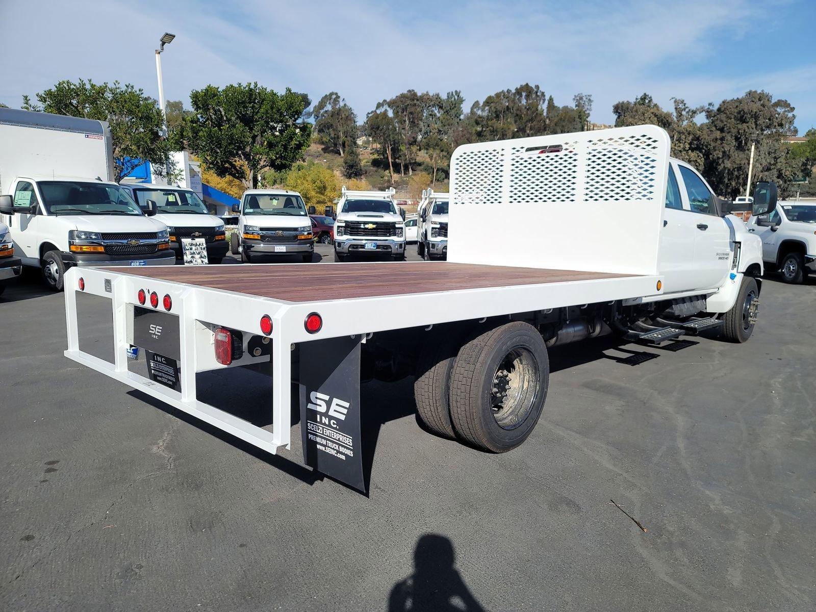 2024 Chevrolet Silverado Chassis Cab Vehicle Photo in LA MESA, CA 91942-8211