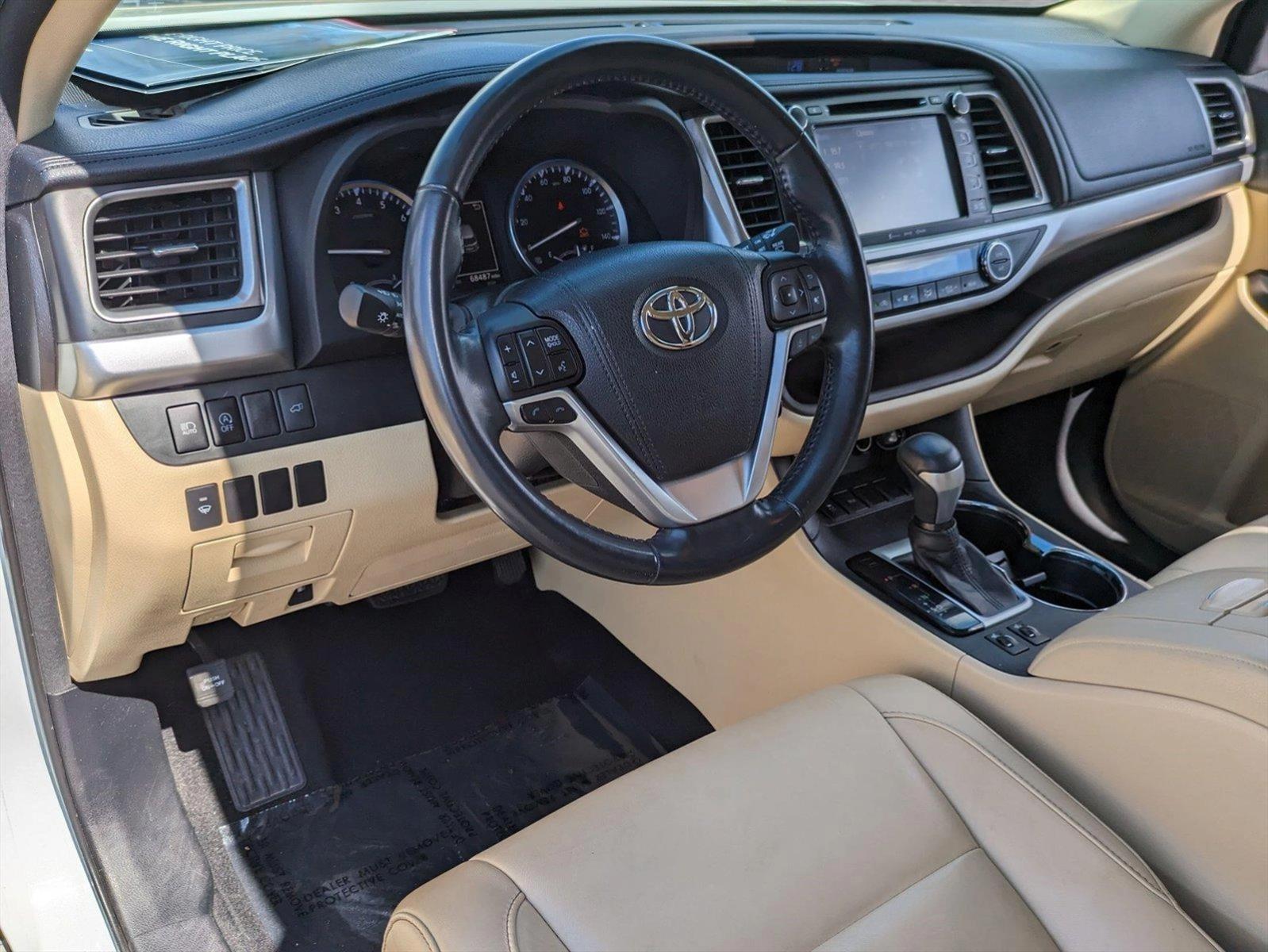 2017 Toyota Highlander Vehicle Photo in Sanford, FL 32771