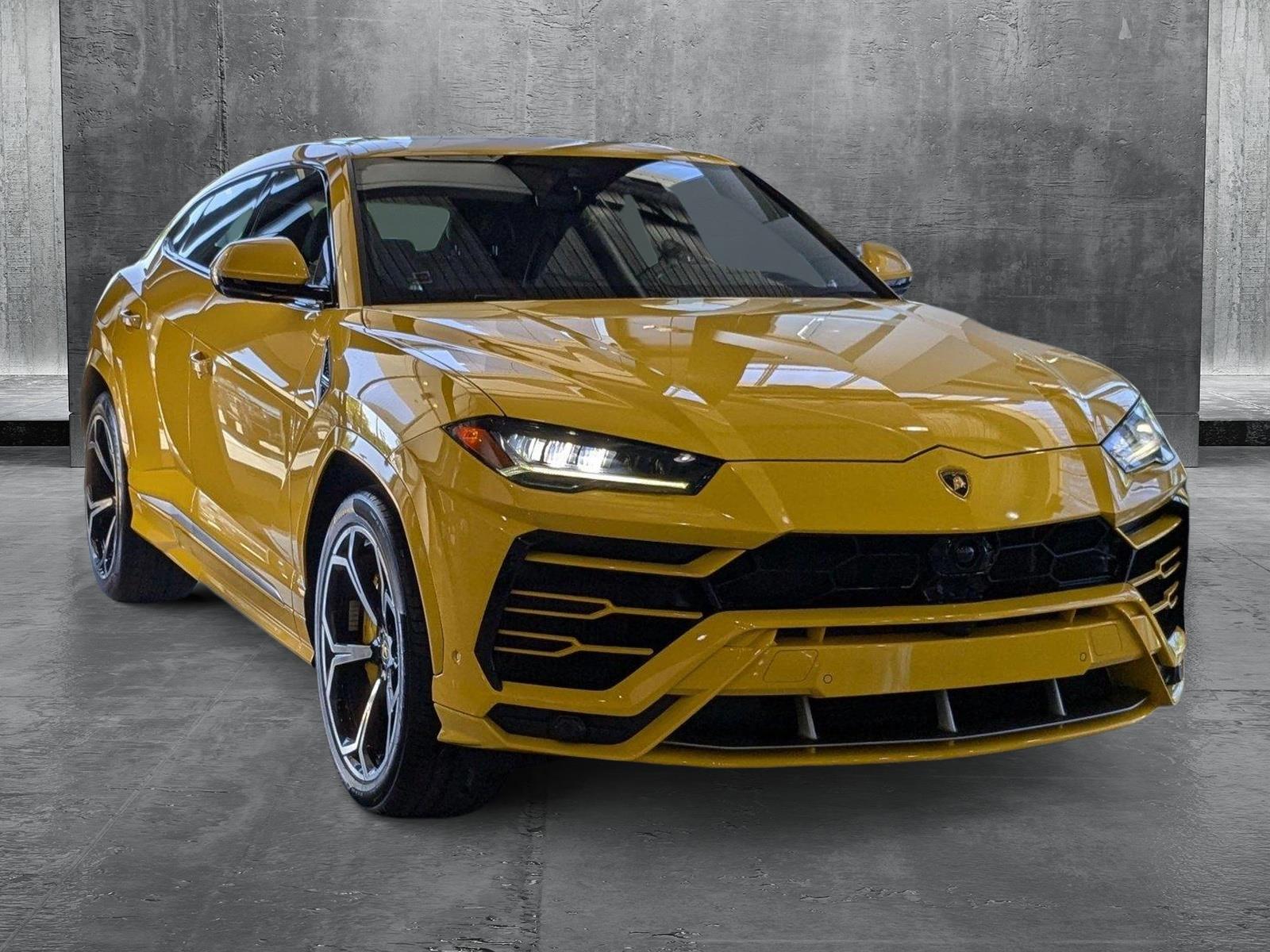 2021 Lamborghini Urus Vehicle Photo in Miami, FL 33169