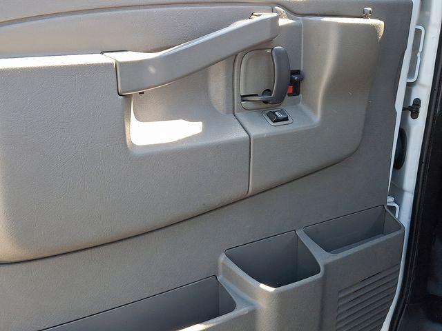 2020 Chevrolet Express Cargo 2500 Vehicle Photo in WATERTOWN, CT 06795-3318