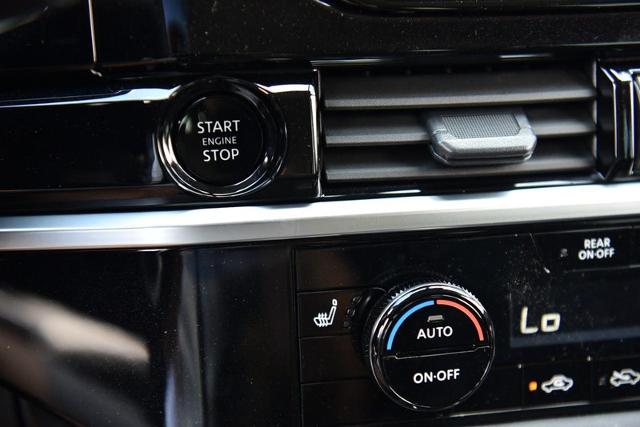 2025 Nissan Pathfinder Vehicle Photo in Ballwin, MO 63011