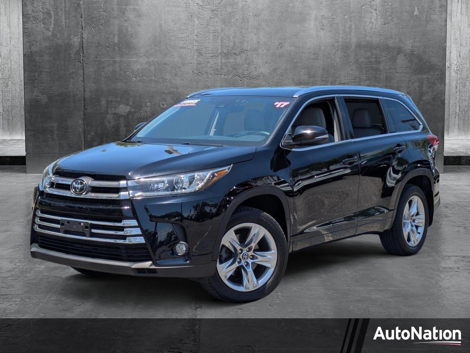 2017 Toyota Highlander Vehicle Photo in Clearwater, FL 33765