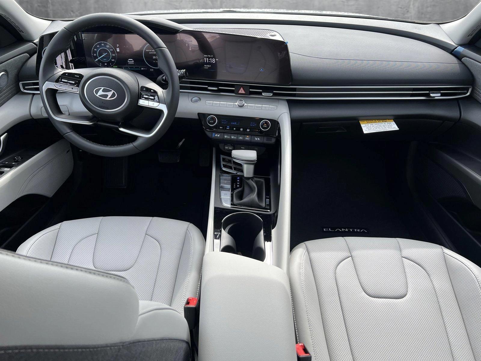 2024 Hyundai ELANTRA Hybrid Vehicle Photo in Santa Clarita, CA 91355