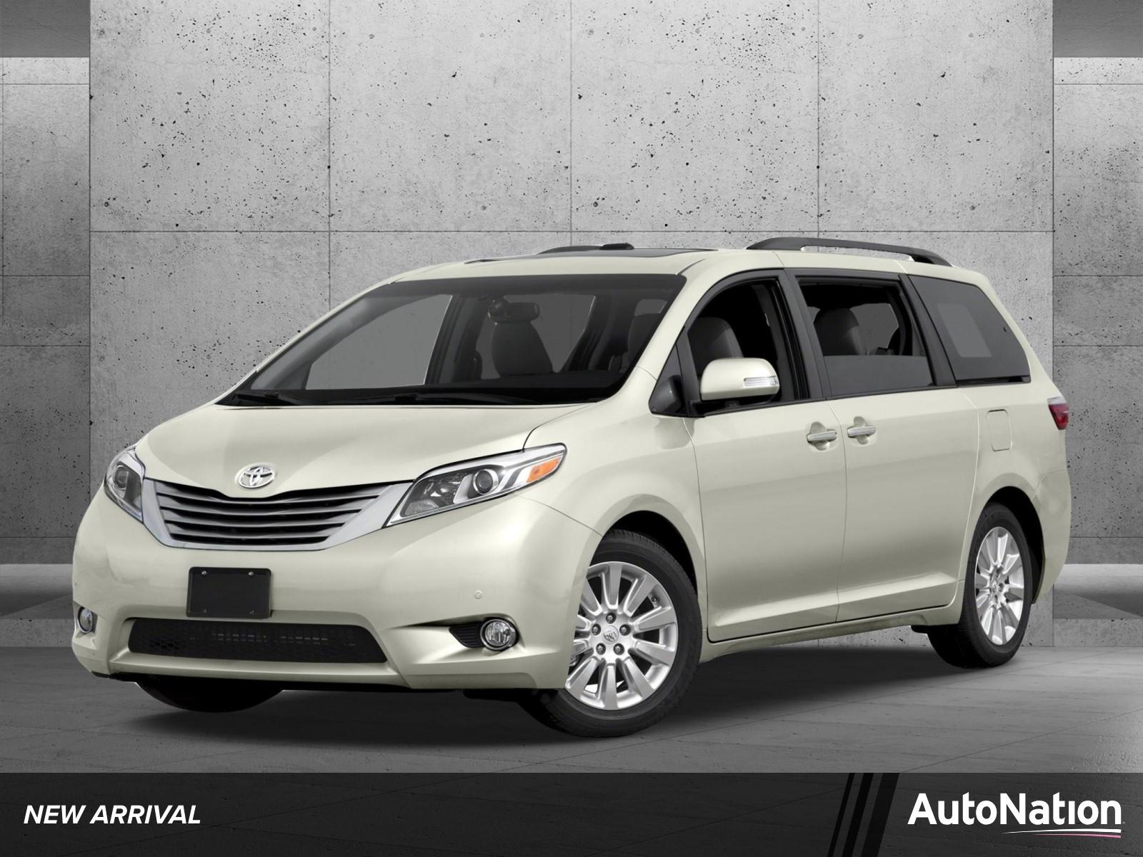 2017 Toyota Sienna Vehicle Photo in Davie, FL 33331