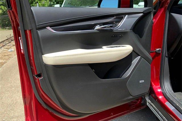 2023 Cadillac XT6 Vehicle Photo in KANSAS CITY, MO 64114-4545