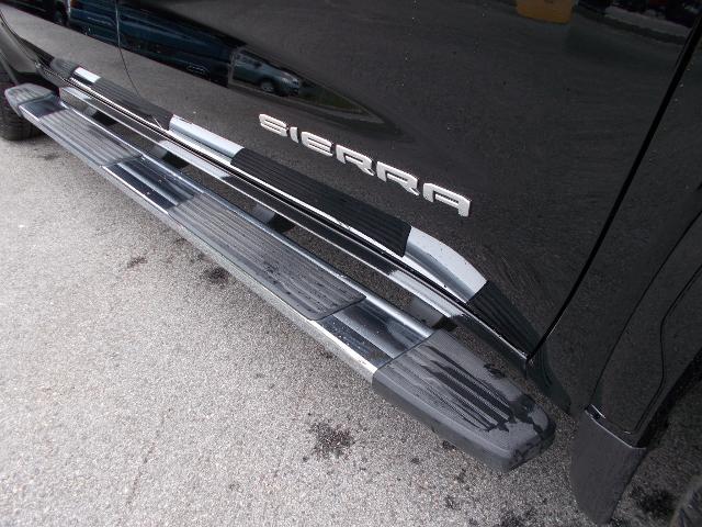 2025 GMC Sierra 1500 Vehicle Photo in LOWELL, MA 01852-4336