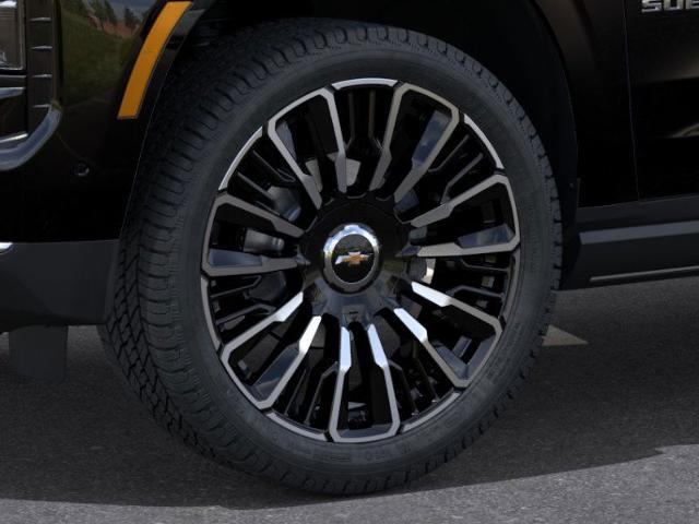 2025 Chevrolet Suburban Vehicle Photo in Roslyn, NY 11576