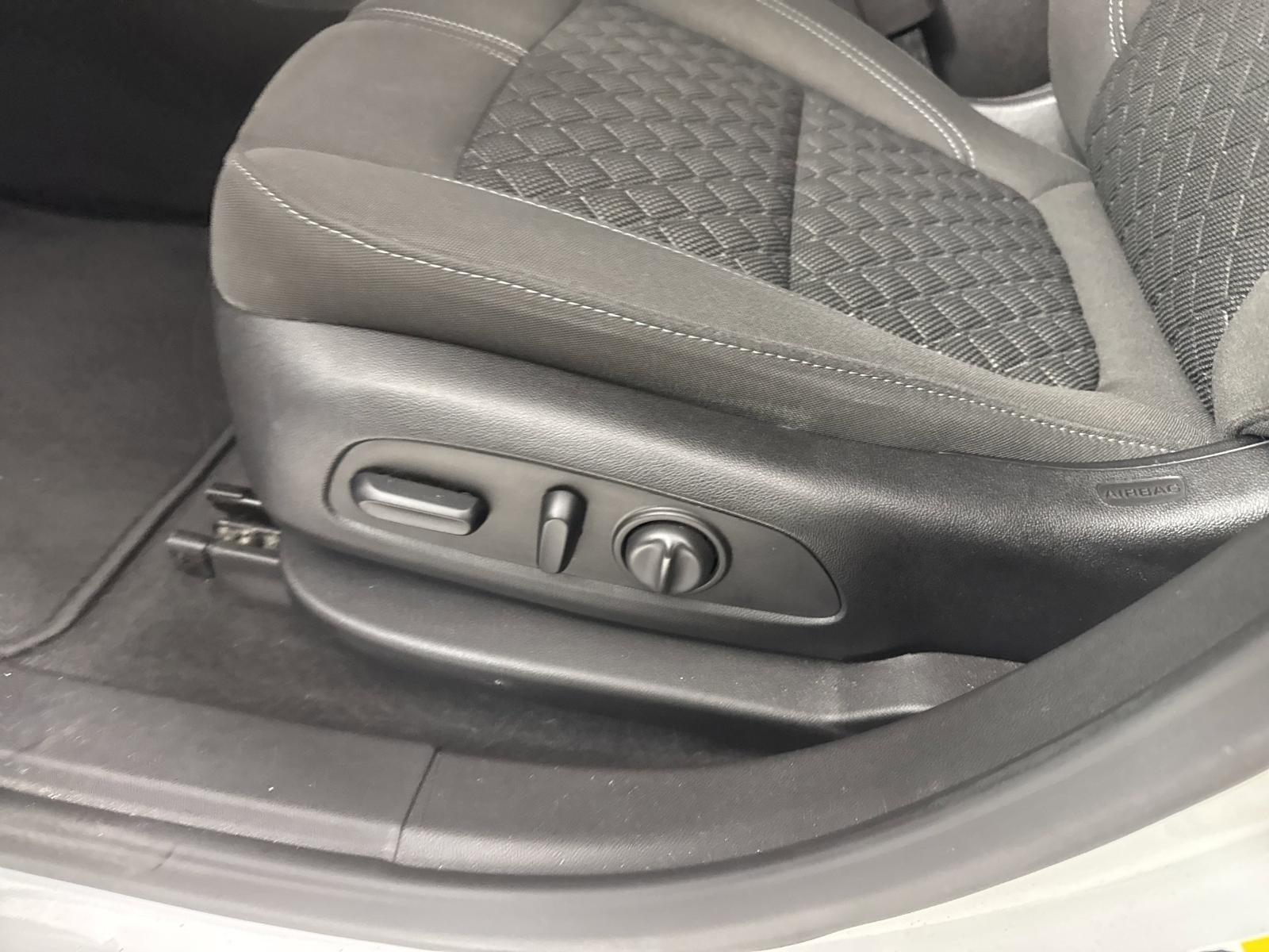 2019 Chevrolet Blazer Vehicle Photo in GEORGETOWN, TX 78626-7508