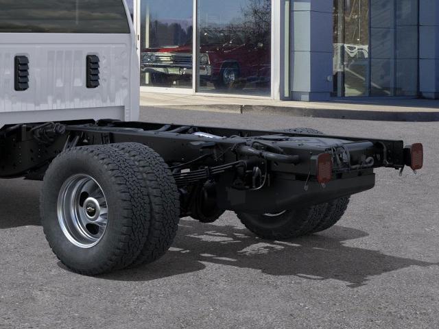 2025 Chevrolet Silverado 3500 HD Chassis Cab Vehicle Photo in DANBURY, CT 06810-5034