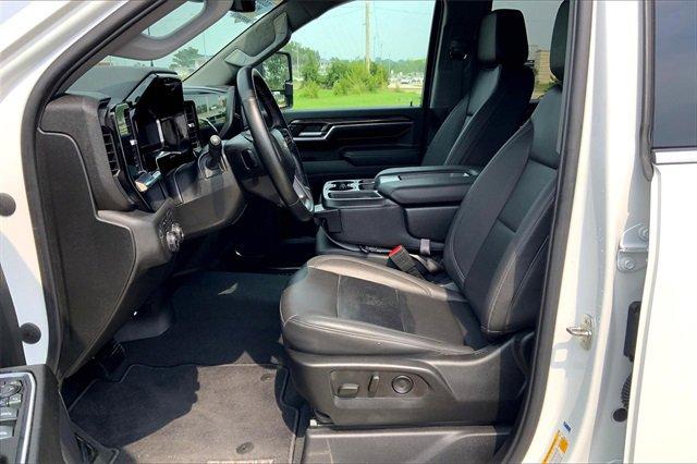 2024 Chevrolet Silverado 2500 HD Vehicle Photo in TOPEKA, KS 66609-0000