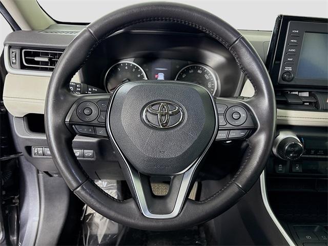 2019 Toyota RAV4 Vehicle Photo in Puyallup, WA 98371