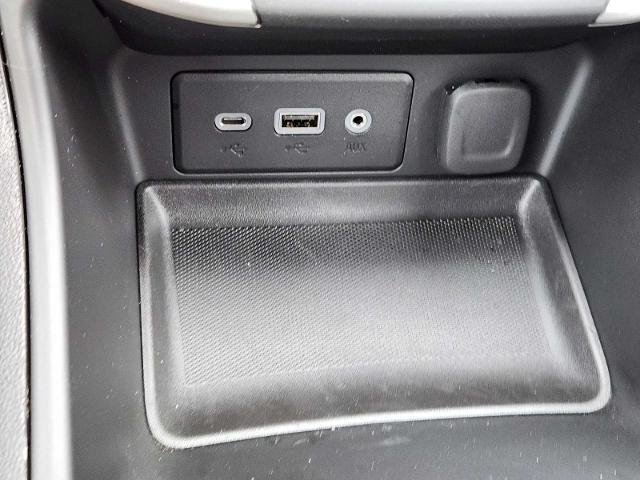 2024 GMC Terrain Vehicle Photo in DENTON, TX 76210-9321
