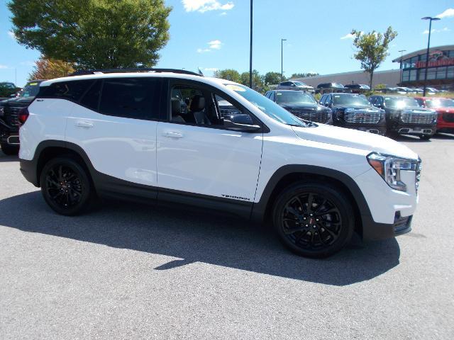 2023 GMC Terrain Vehicle Photo in LOWELL, MA 01852-4336
