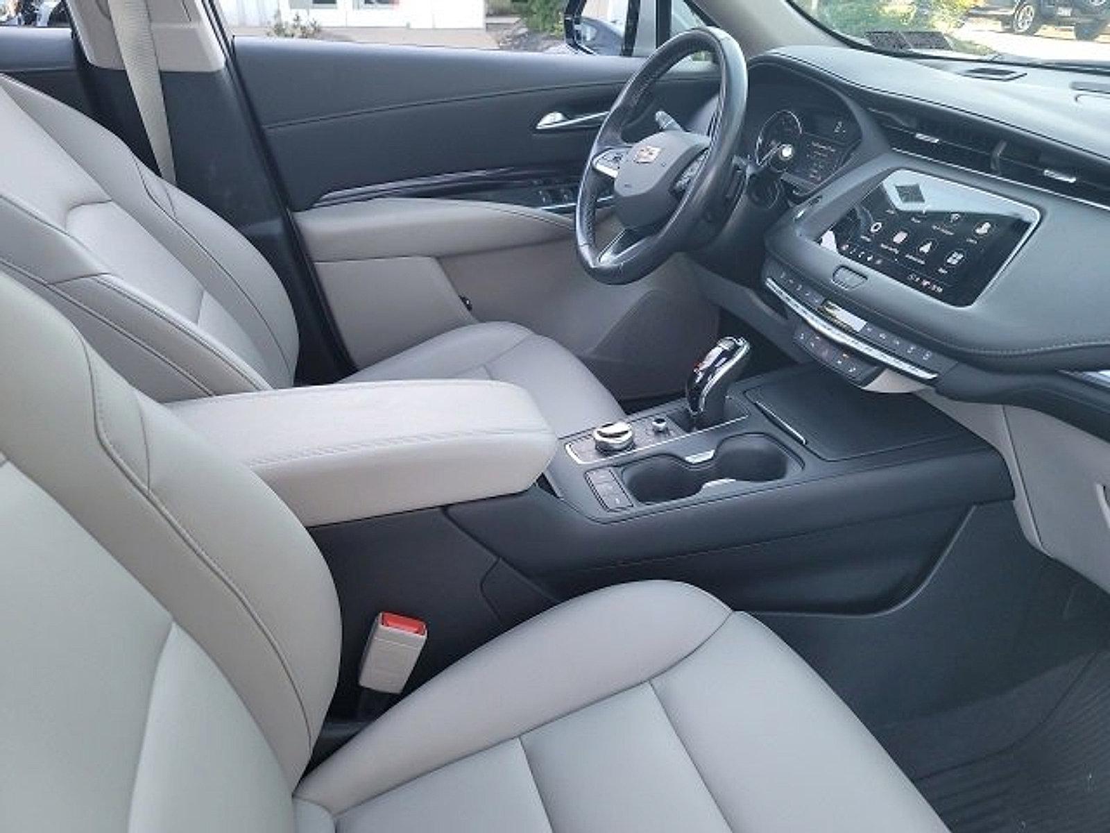 2023 Cadillac XT4 Vehicle Photo in Willow Grove, PA 19090