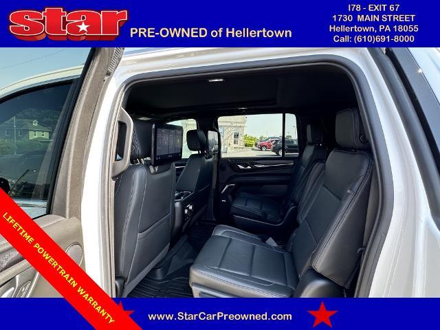 2021 GMC Yukon XL Vehicle Photo in Hellertown, PA 18055