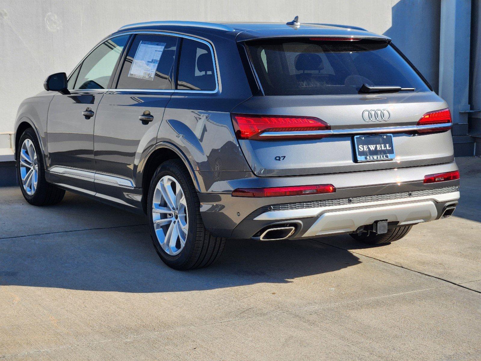 2025 Audi Q7 Vehicle Photo in SUGAR LAND, TX 77478