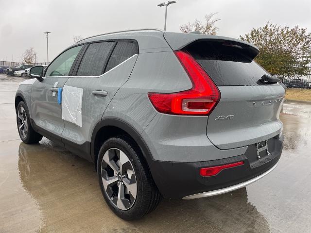 2025 Volvo XC40 Vehicle Photo in Grapevine, TX 76051