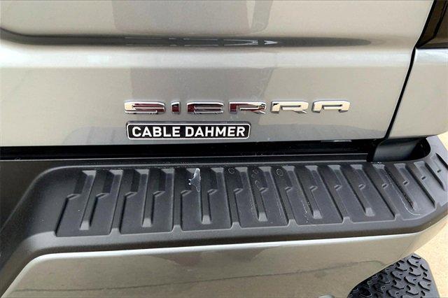 2024 GMC Sierra 1500 Vehicle Photo in INDEPENDENCE, MO 64055-1377