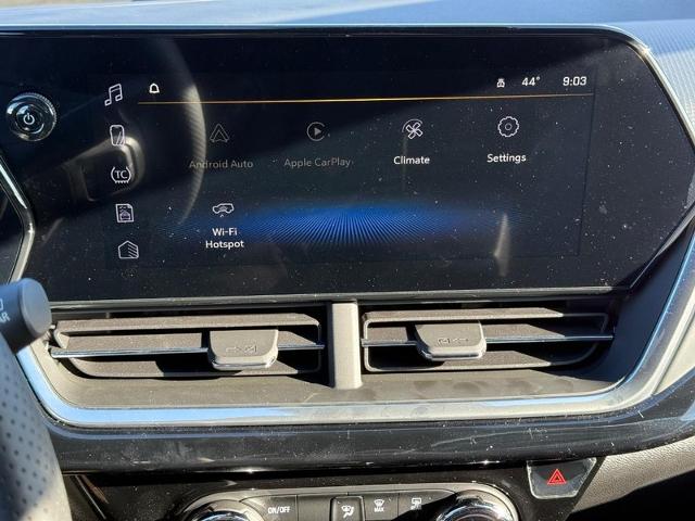 2025 Chevrolet Trax Vehicle Photo in COLUMBIA, MO 65203-3903