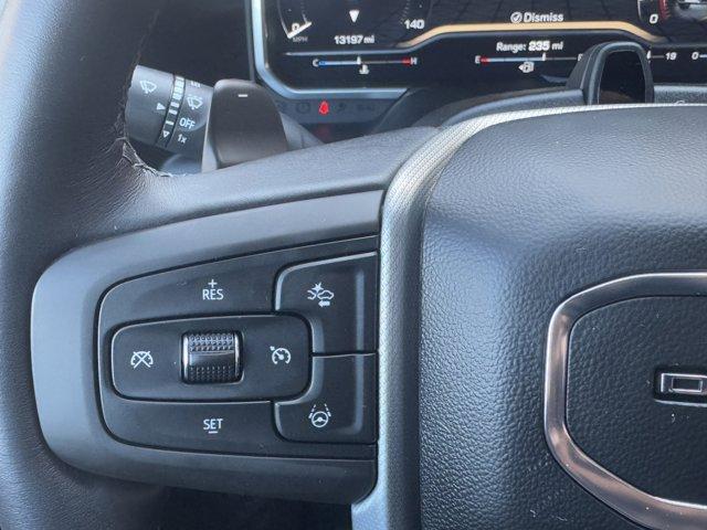 2023 GMC Sierra 1500 Vehicle Photo in LEOMINSTER, MA 01453-2952
