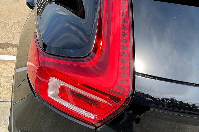 2023 Volvo XC40 Vehicle Photo in Houston, TX 77007