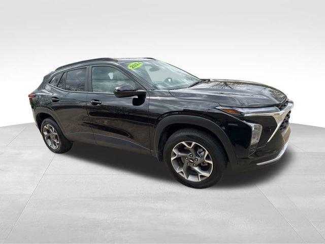 2024 Chevrolet Trax Vehicle Photo in MEDINA, OH 44256-9631