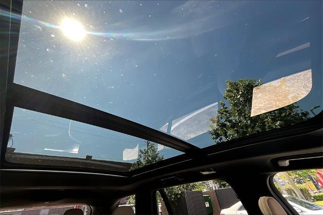 2025 Volvo XC90 Vehicle Photo in Houston, TX 77007