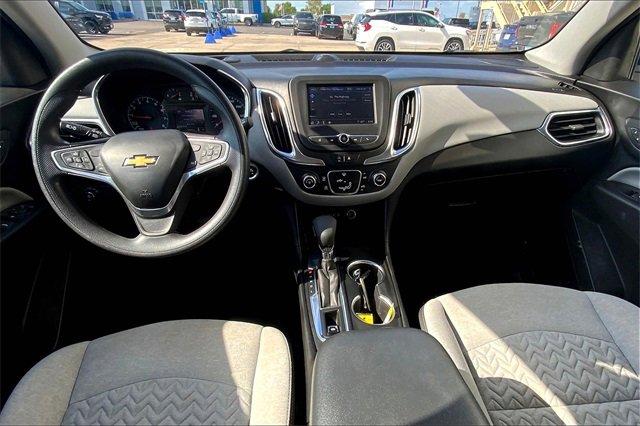 2022 Chevrolet Equinox Vehicle Photo in TOPEKA, KS 66609-0000