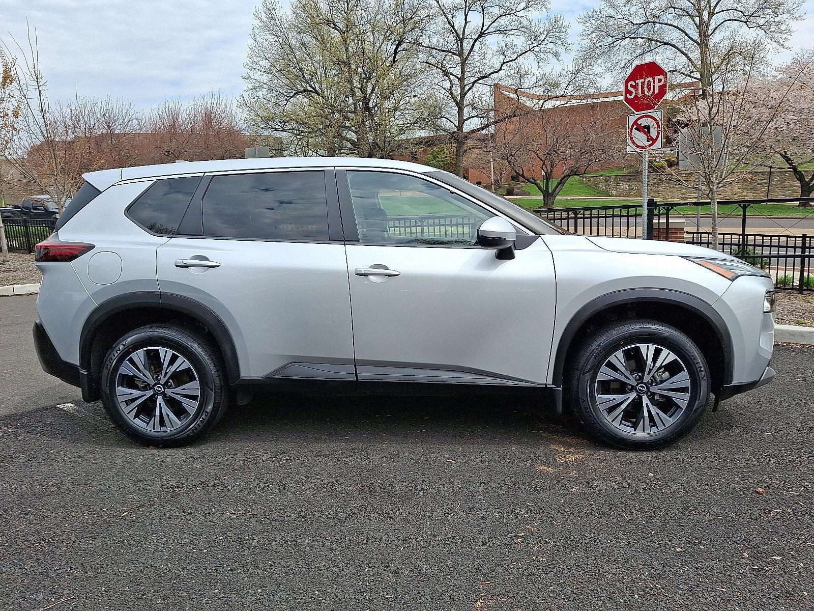 2022 Nissan Rogue Vehicle Photo in Jenkintown, PA 19046